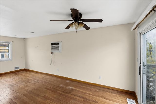 19 Liberty Avenue, Selden, NY 11784