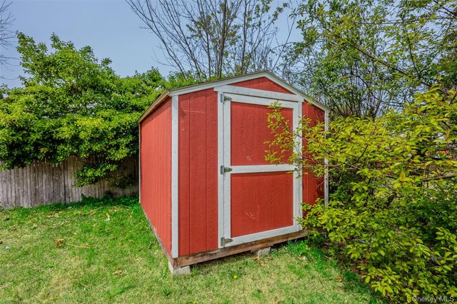 19 Liberty Avenue, Selden, NY 11784