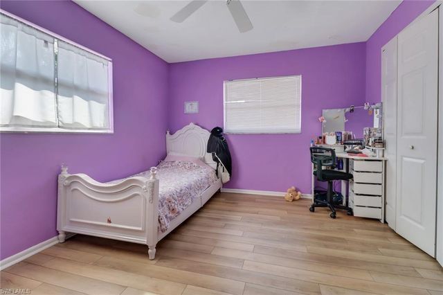 5333 Malaluka CT, Cape Coral, FL 33904