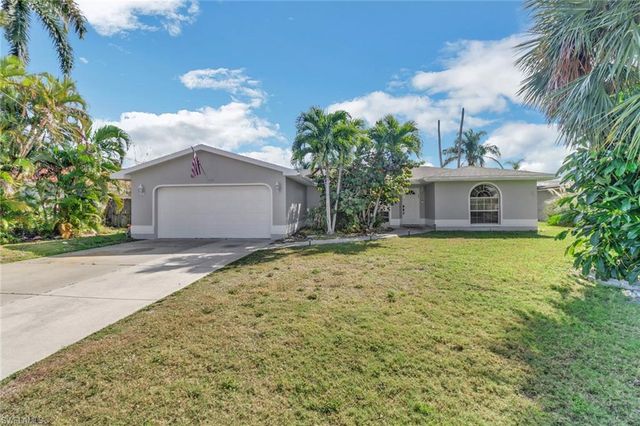 5333 Malaluka CT, Cape Coral, FL 33904
