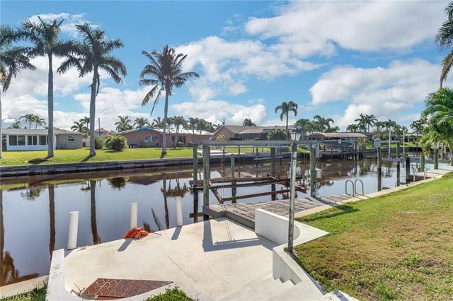 5333 Malaluka CT, Cape Coral, FL 33904