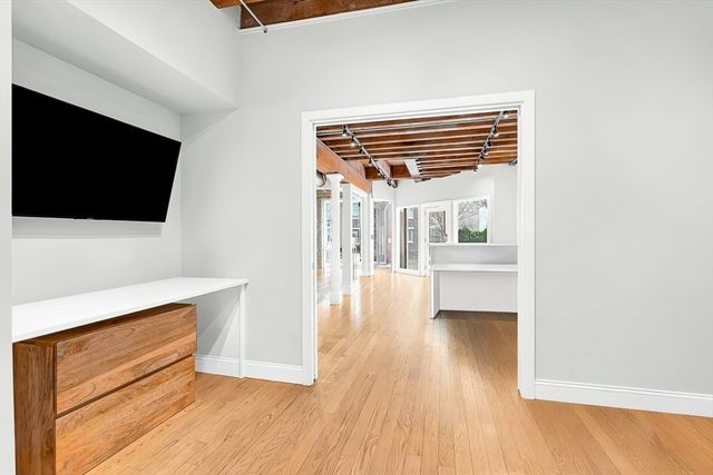 112 Union Wharf, Boston, MA 02109