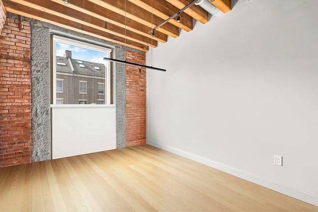 112 Union Wharf, Boston, MA 02109