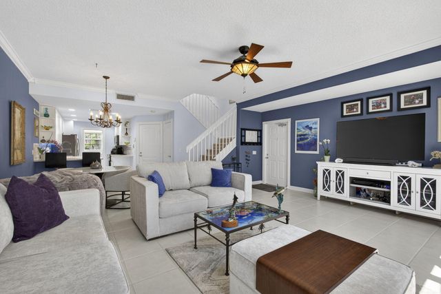 306 Salinas Drive, Palm Beach Gardens, FL 33410