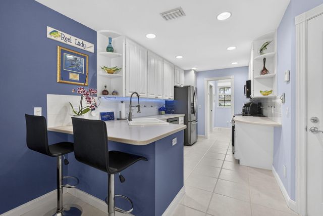 306 Salinas Drive, Palm Beach Gardens, FL 33410