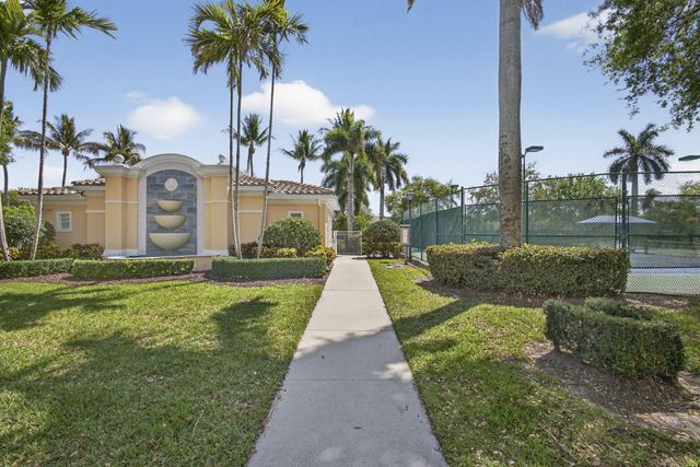 306 Salinas Drive, Palm Beach Gardens, FL 33410