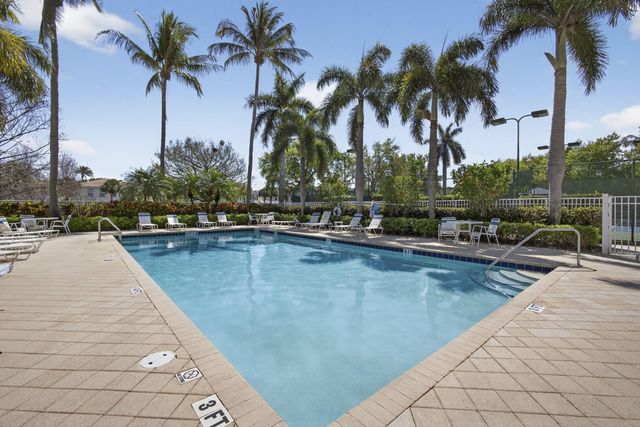 306 Salinas Drive, Palm Beach Gardens, FL 33410