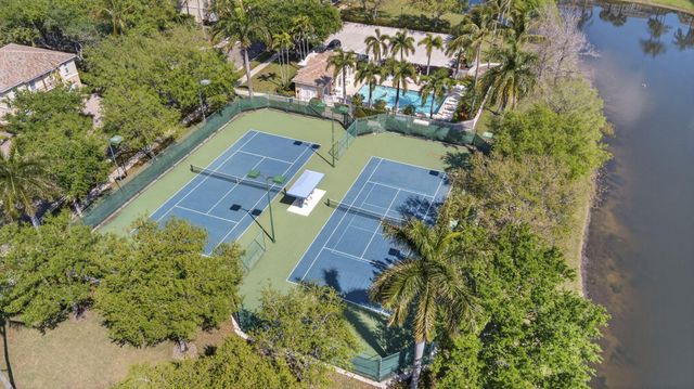 306 Salinas Drive, Palm Beach Gardens, FL 33410