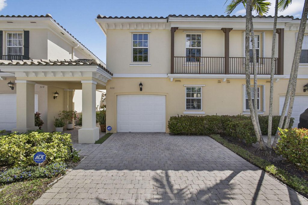 306 Salinas Drive, Palm Beach Gardens, FL 33410