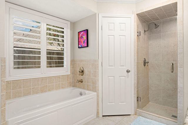 1506 Oak Hollow Drive, Friendswood, TX 77546