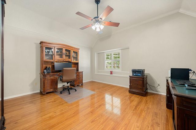 1506 Oak Hollow Drive, Friendswood, TX 77546