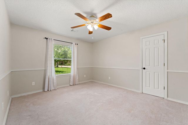 1506 Oak Hollow Drive, Friendswood, TX 77546