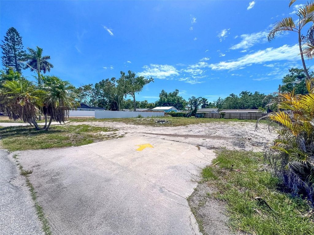 Image 4 of property listing at 35TH STREET W, Bradenton, FL 34205