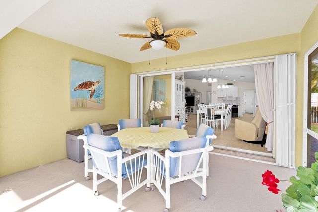 4949 Corsica Square, Vero Beach, FL 32967