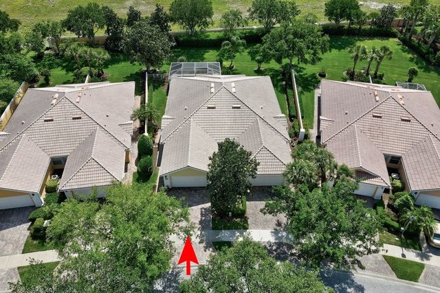 4949 Corsica Square, Vero Beach, FL 32967