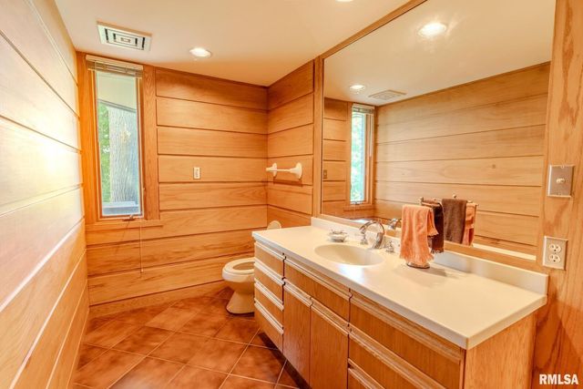 7 SHARON Lane, Fulton, IL 61252