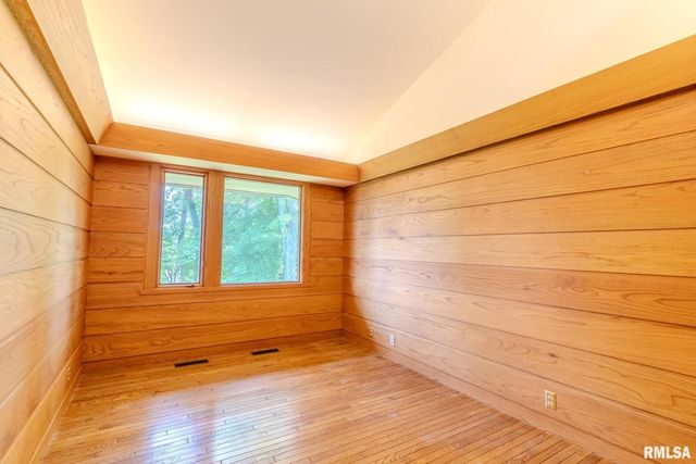 7 SHARON Lane, Fulton, IL 61252