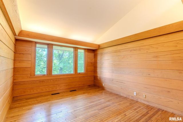 7 SHARON Lane, Fulton, IL 61252