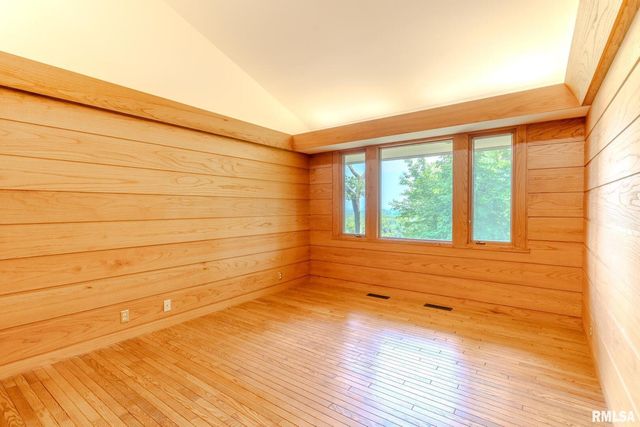 7 SHARON Lane, Fulton, IL 61252