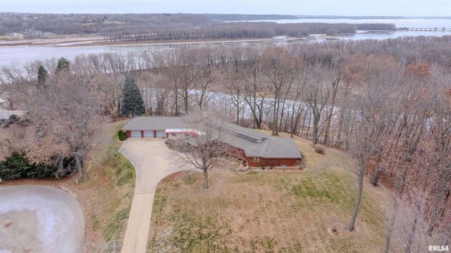 7 SHARON Lane, Fulton, IL 61252