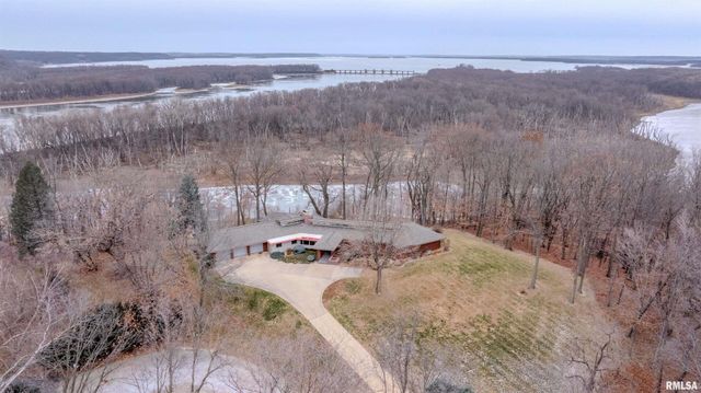 7 SHARON Lane, Fulton, IL 61252