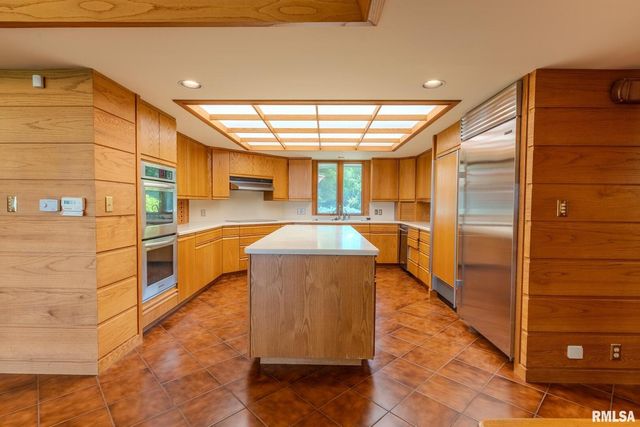 7 SHARON Lane, Fulton, IL 61252