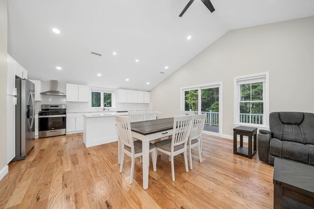 427 Middle Rd, Brentwood, NH 03833