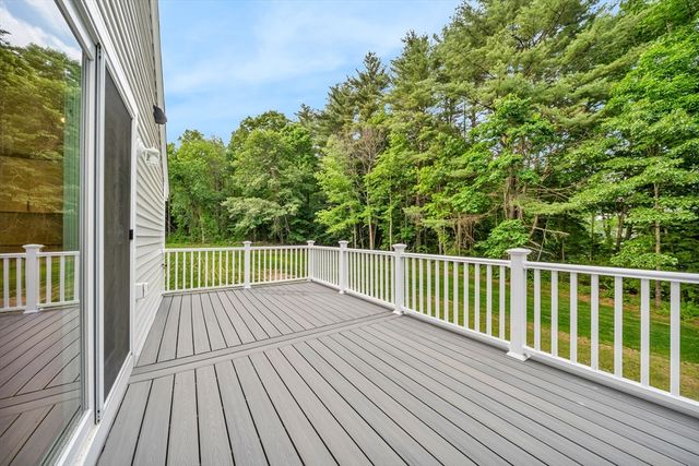 427 Middle Rd, Brentwood, NH 03833