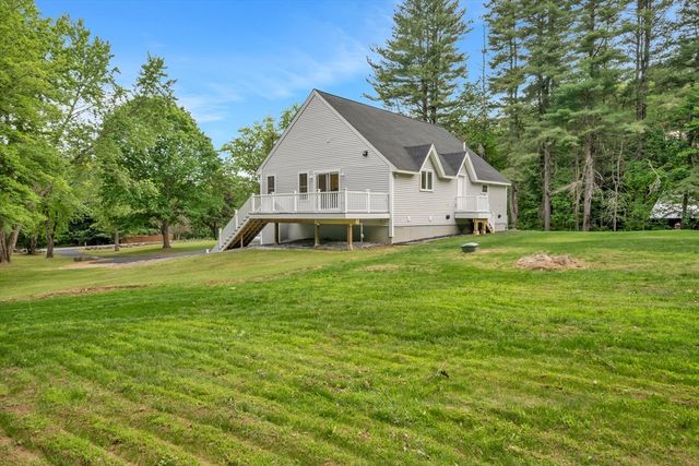 427 Middle Rd, Brentwood, NH 03833