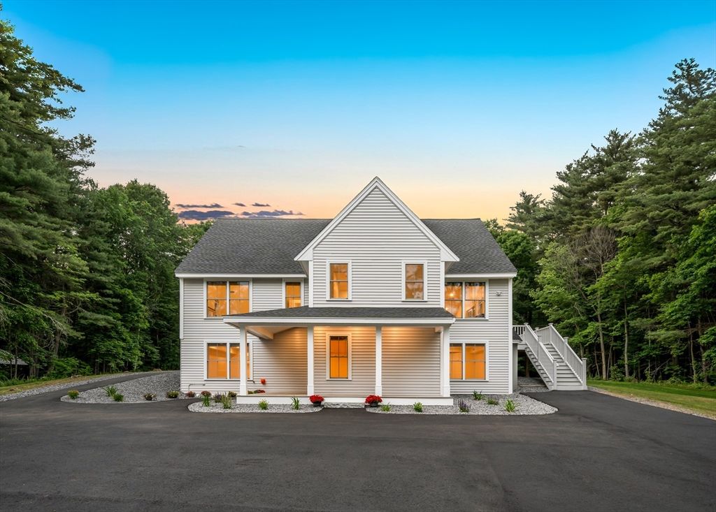 427 Middle Rd, Brentwood, NH 03833