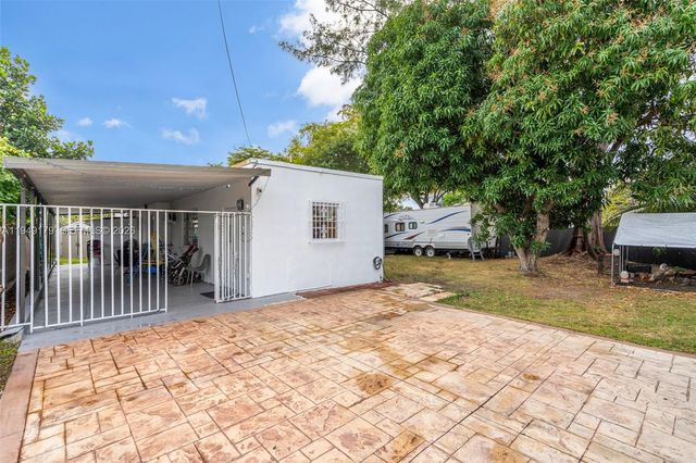 1829 NW 31st Ave, Miami, FL 33125