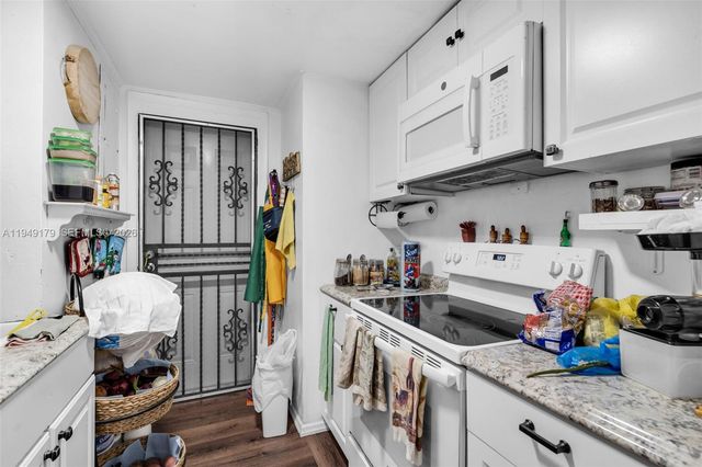 1829 NW 31st Ave, Miami, FL 33125