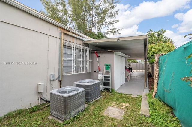 1829 NW 31st Ave, Miami, FL 33125