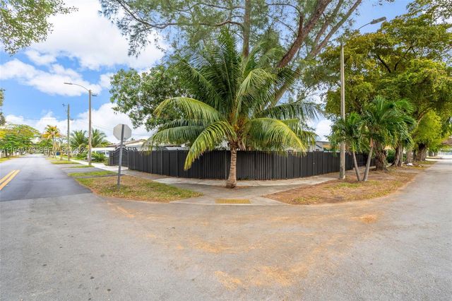 1829 NW 31st Ave, Miami, FL 33125