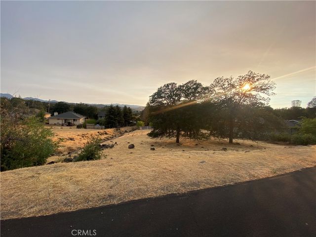 18765 Oak Grove Road, Hidden Valley Lake, CA 95467