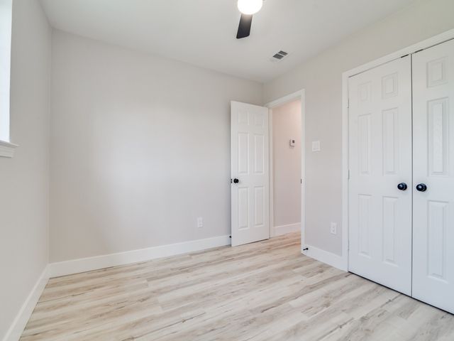 239 Redwood Street, Mesquite, TX 75181