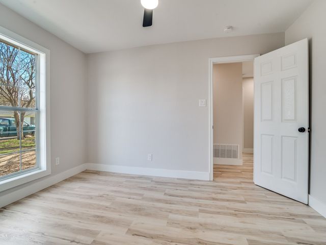 239 Redwood Street, Mesquite, TX 75181