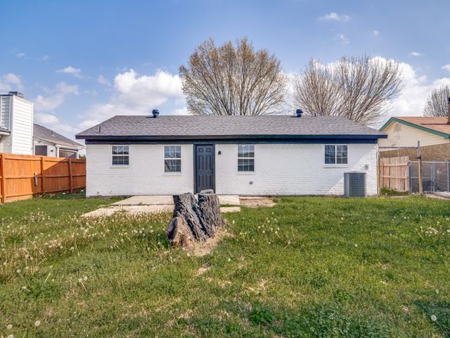 239 Redwood Street, Mesquite, TX 75181