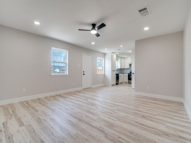 239 Redwood Street, Mesquite, TX 75181