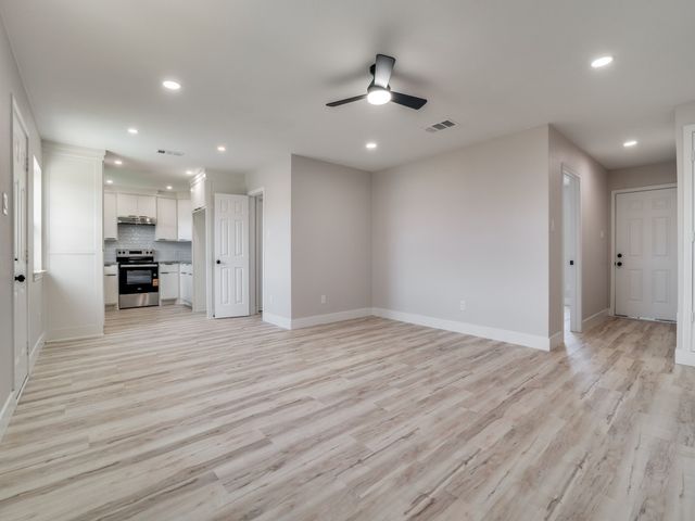 239 Redwood Street, Mesquite, TX 75181