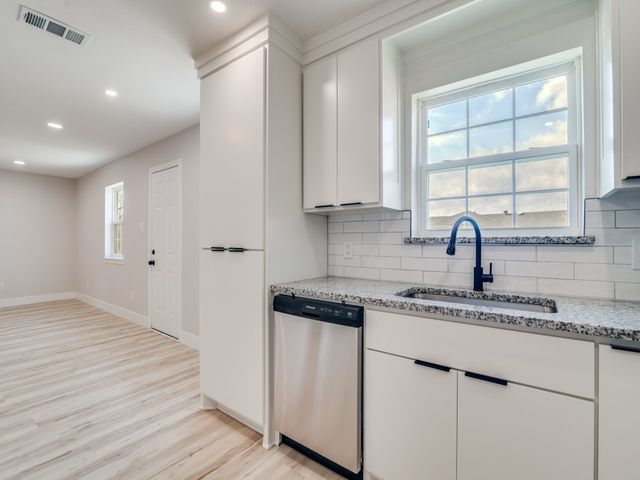 239 Redwood Street, Mesquite, TX 75181