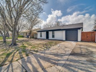 239 Redwood Street, Mesquite, TX 75181