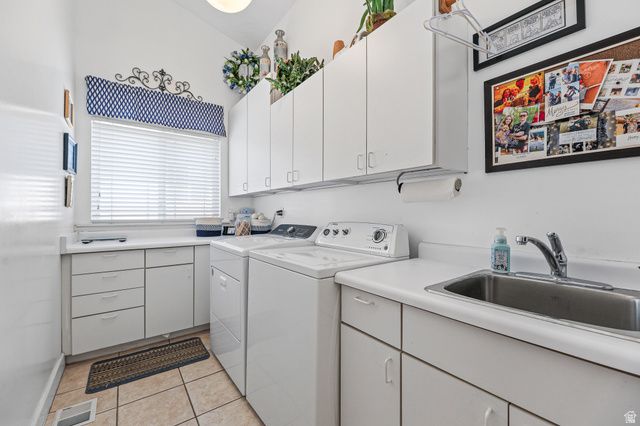 31 VILLAGE SQUARE RD, Centerville, UT 84014