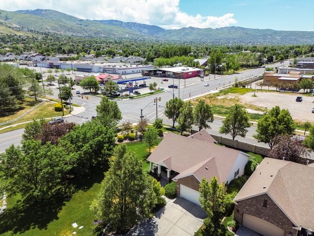 31 VILLAGE SQUARE RD, Centerville, UT 84014