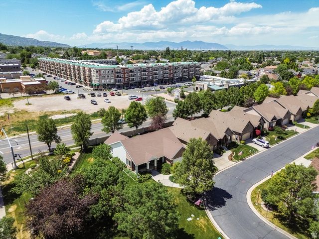 31 VILLAGE SQUARE RD, Centerville, UT 84014
