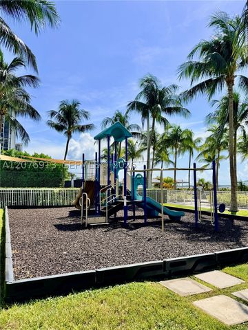 2101 Brickell Ave 1805, Miami, FL 33129