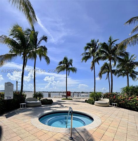 2101 Brickell Ave 1805, Miami, FL 33129