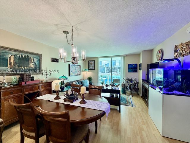 2101 Brickell Ave 1805, Miami, FL 33129