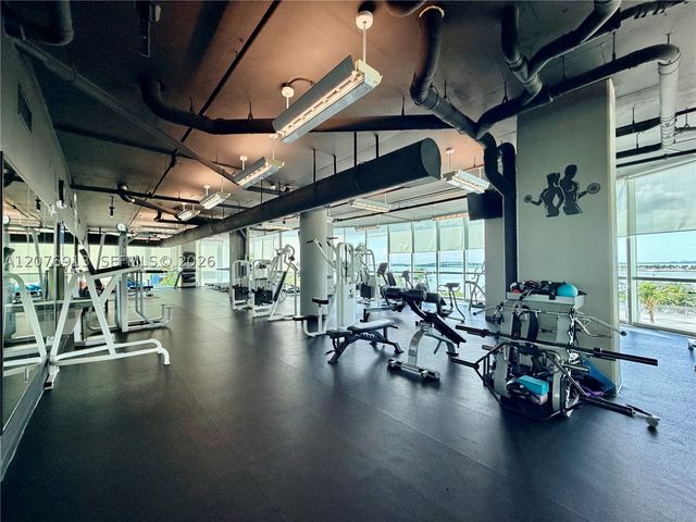 2101 Brickell Ave 1805, Miami, FL 33129