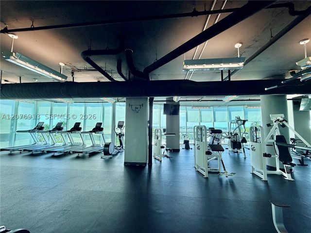 2101 Brickell Ave 1805, Miami, FL 33129